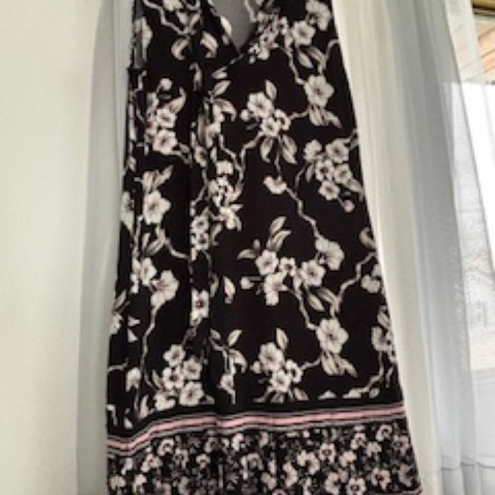 WHBM dress size small black and pink